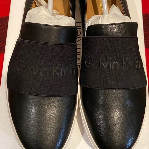 Calvin Klein Shoes - Calvin Klein Ladies Jacinta Cervo/Elastic Sneaker